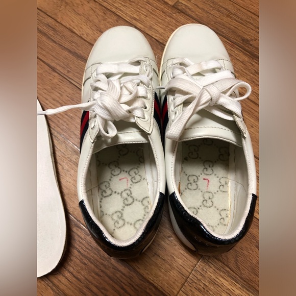 Gucci - Picture 7 of 12